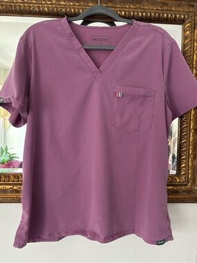 Mediclo Scrubs: Lavender